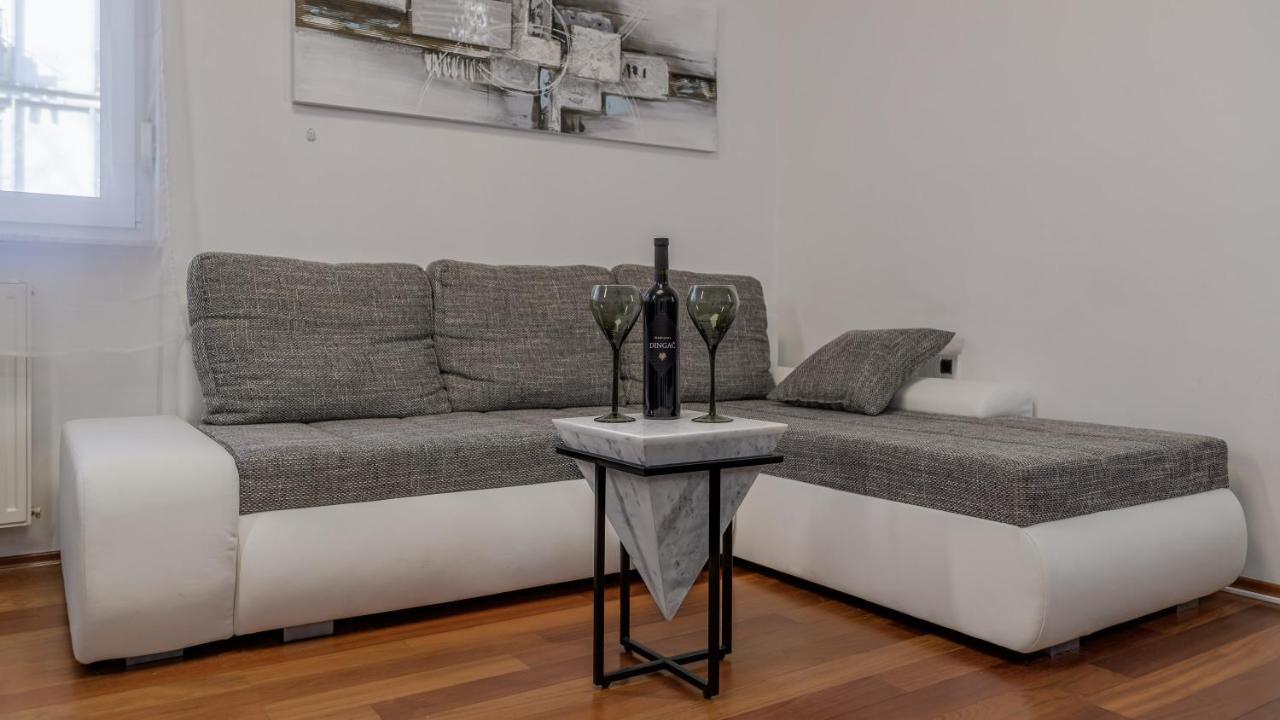 Four Seasons Apartment - Free Parking Zágráb Kültér fotó